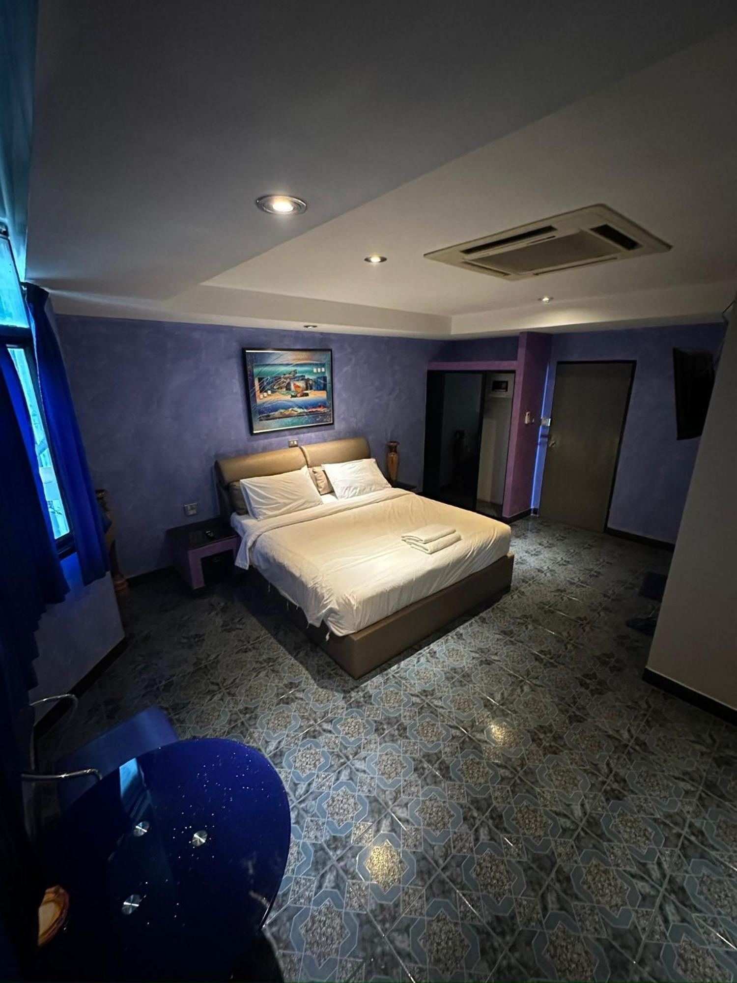 Koenig Hotel Pattaya Near Walking Street 외부 사진