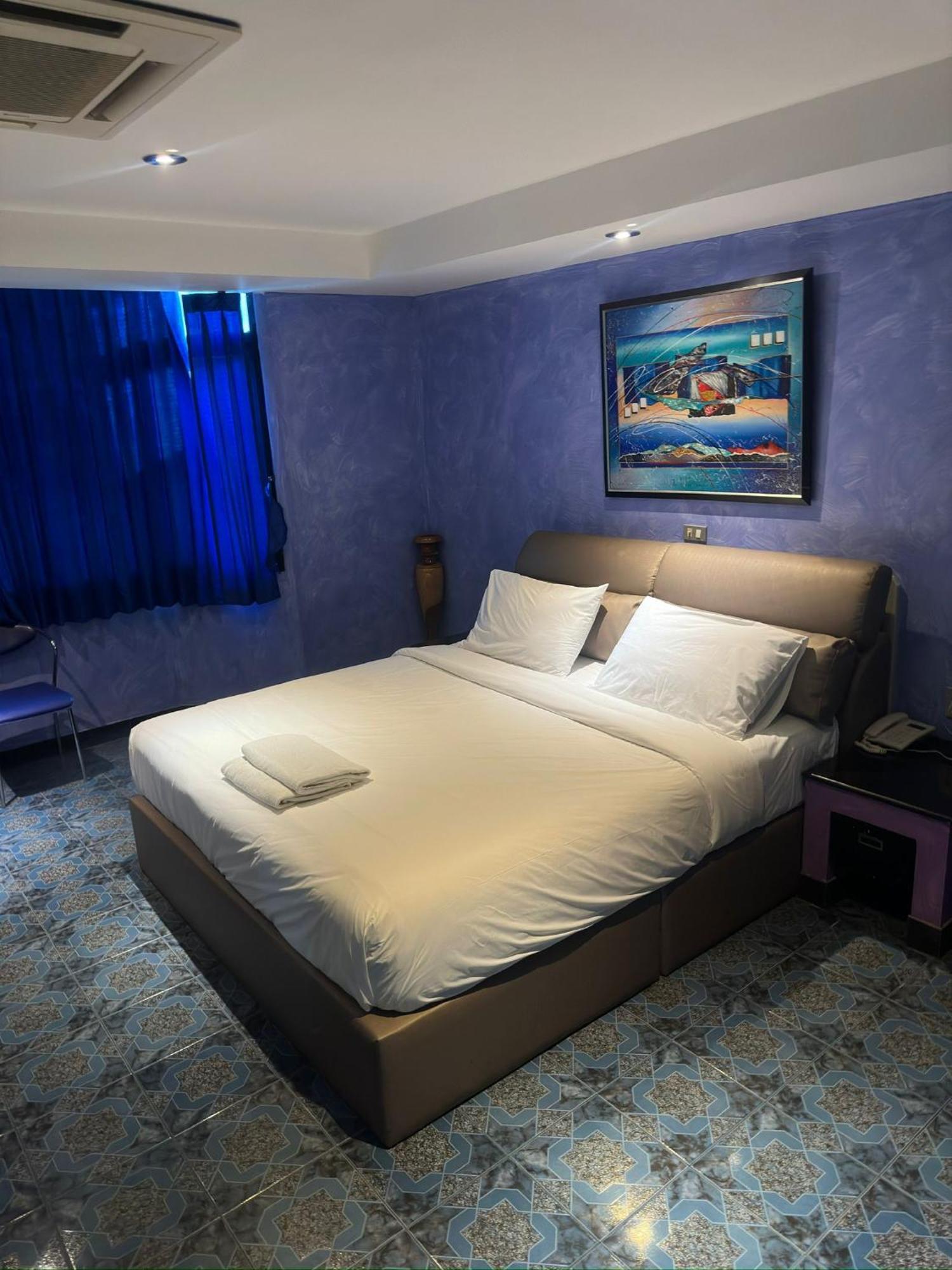 Koenig Hotel Pattaya Near Walking Street 외부 사진