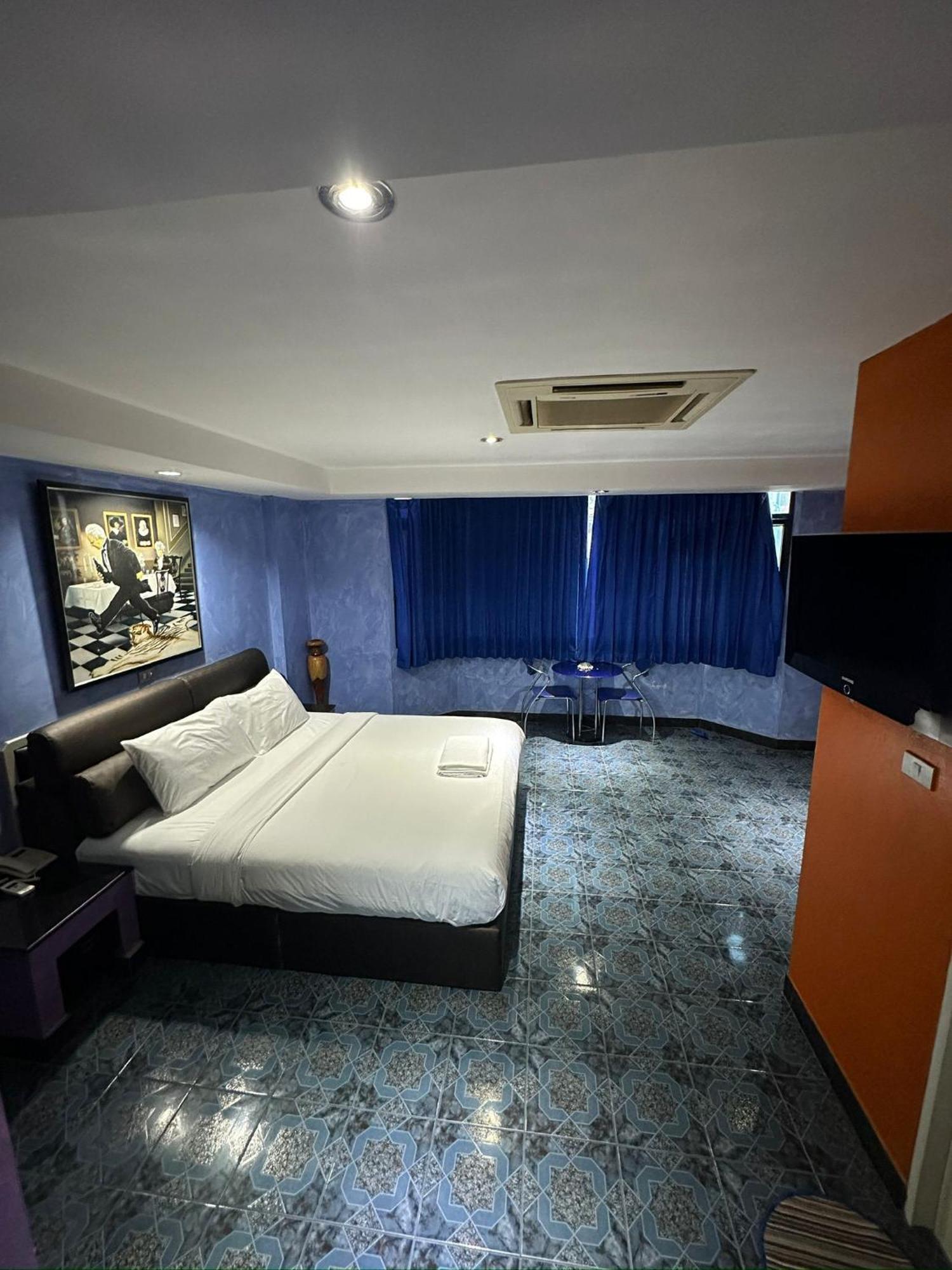 Koenig Hotel Pattaya Near Walking Street 외부 사진